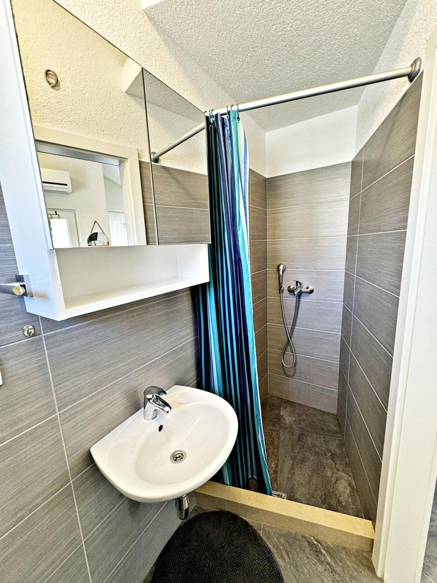 Studio Apartment Matoni بوستيرا المظهر الخارجي الصورة